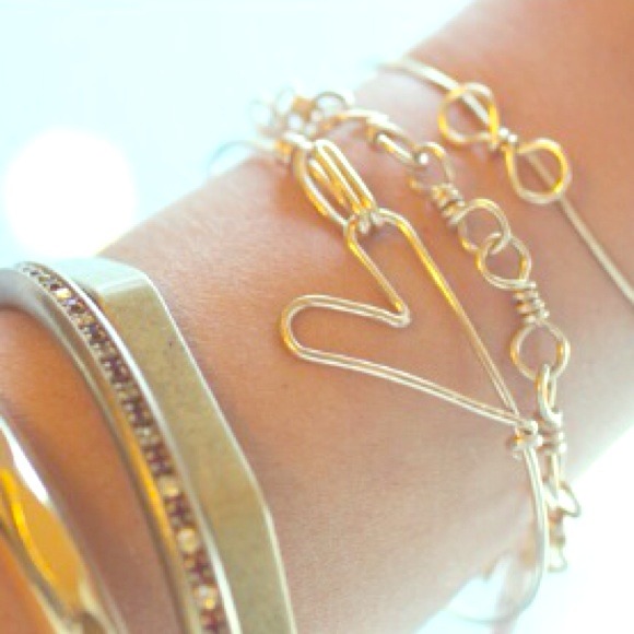 14k gold filled heart wire bracelet