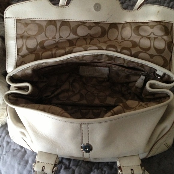 Coach Cream handbag - Picture 2 of 2