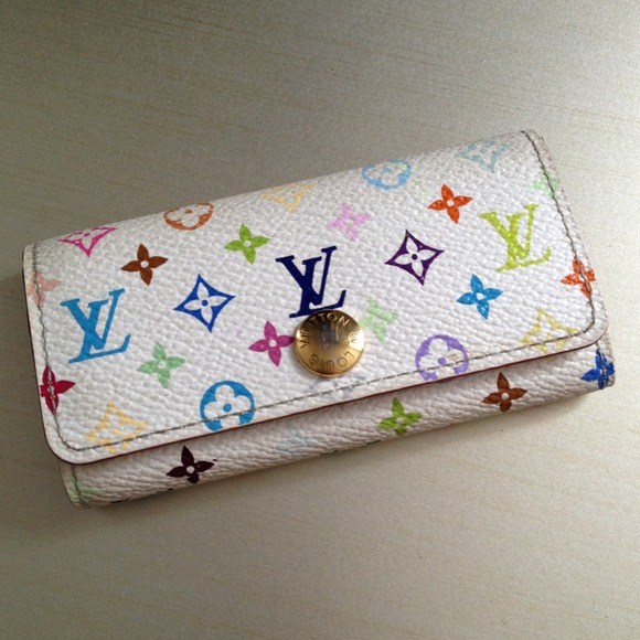 SOLD @missmisnooglis Authentic LV Keyfob