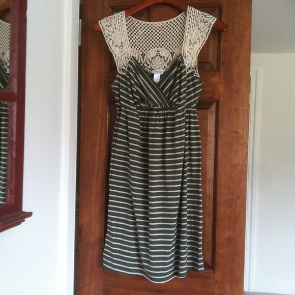 SOLD in bundle: Motherhood Maternity dress