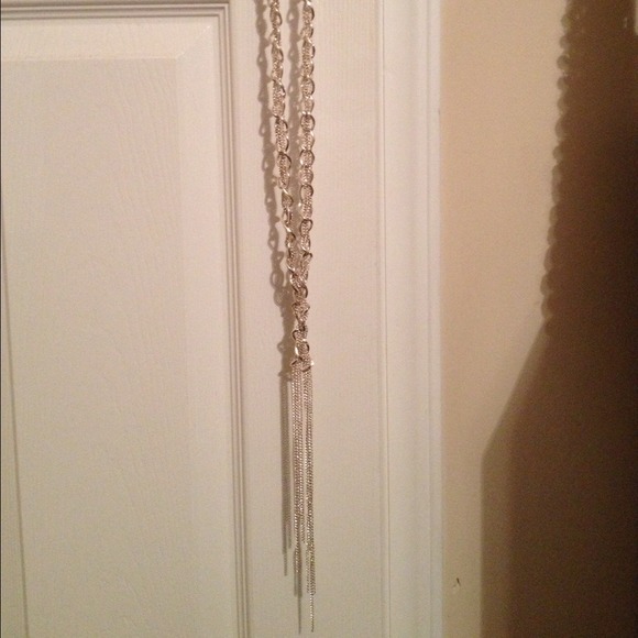 Silver chain fashion necklace