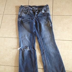Size 9 Decree Ripped Jeans