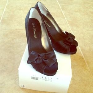 Lulu Townsend black shoes