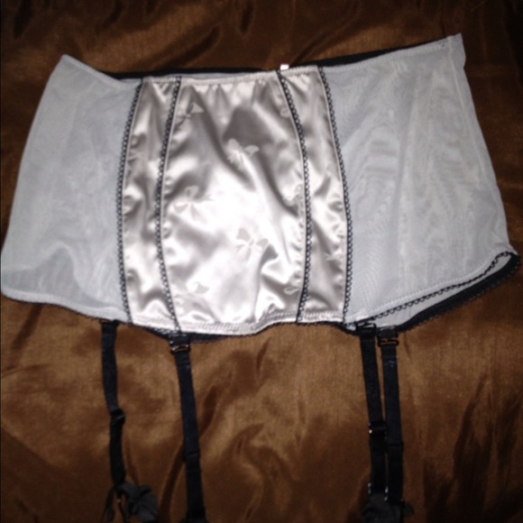 Reduced! V/S gray w/black trims. Garter belt