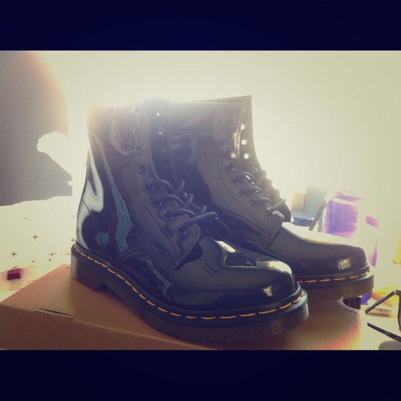*Sold* Dr. Marten Patent