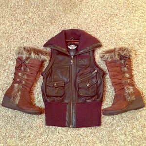 SOLD Brown zip up suede wedge boots