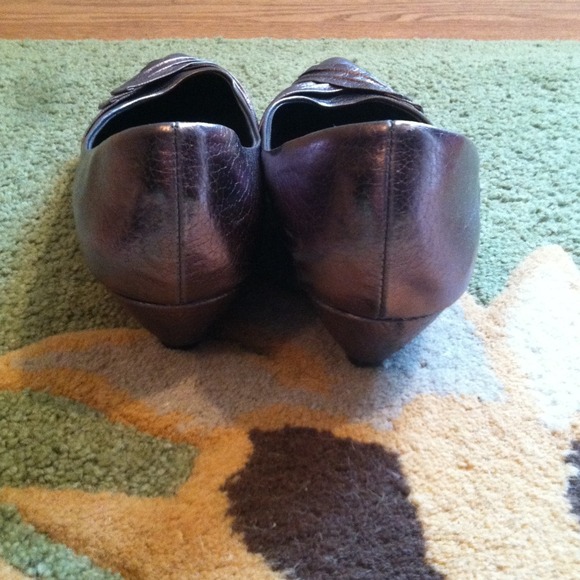 Xhilararion (Target) bronze colored flats. - Picture 2 of 3