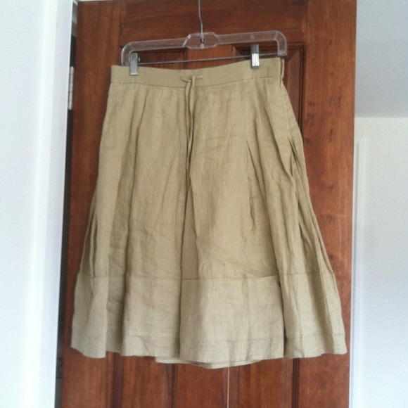 Banana Republic khaki linen skirt