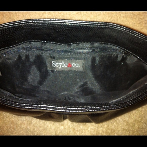 Style & Co. Faux snakeskin black clutch. - Picture 2 of 4