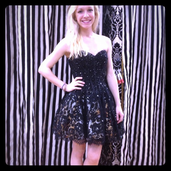 worn once prom dress! 300 or MAKE ME AN OFFER 🌟✨