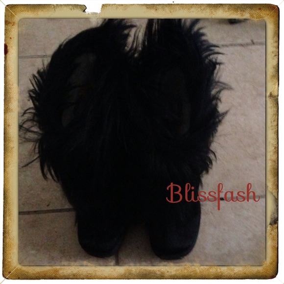 Oscar boots made in Italy size 7.