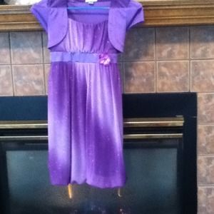 A Christmas or spring dress it could be ether