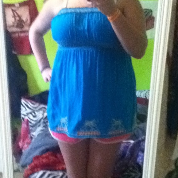 Top - Picture 2 of 2