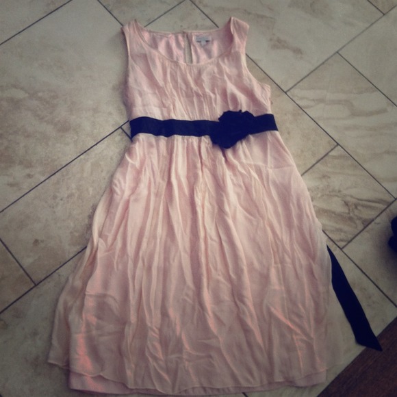 ♥Reduced♥ A PEA IN THE POD MATERNITY dress