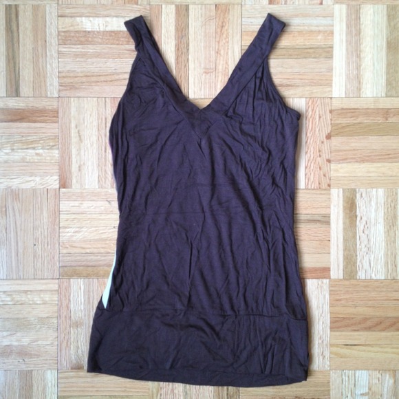 Cute Top!! - Picture 3 of 4