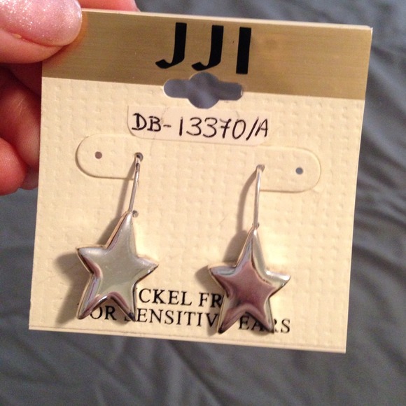 🚫SOLD🚫Star earrings