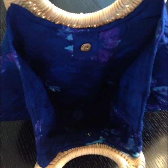 Blue Aloha Bag - New w/Tags & Never Used - Picture 2 of 2
