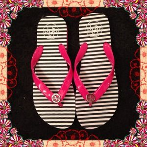 BCBG pink sandals