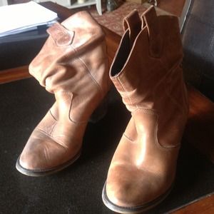 Gently worn short leather boots. No trades no pp