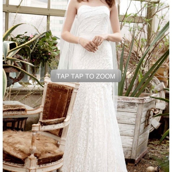 Wedding dress Size 12 with head piece included