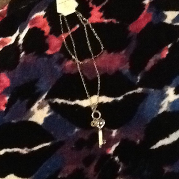 Key necklace - Picture 2 of 3