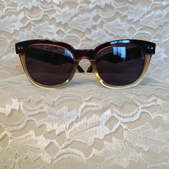 Retro inspired sunnies😎