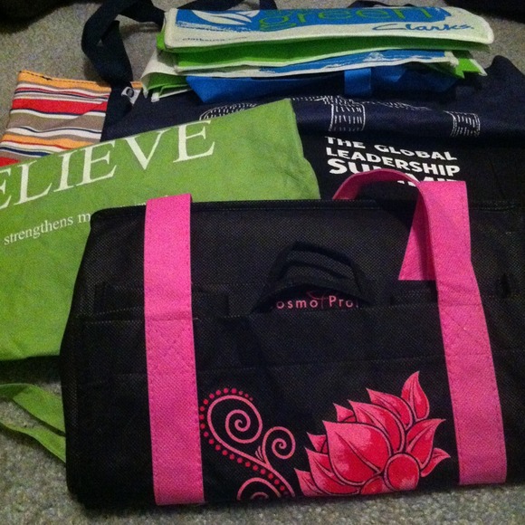 ❤❤❤SOLD❤❤❤Totes - Picture 1 of 1