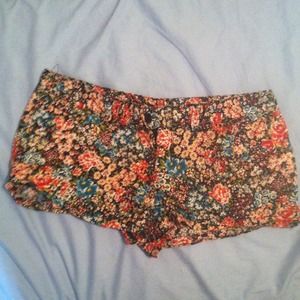Floral print shorts