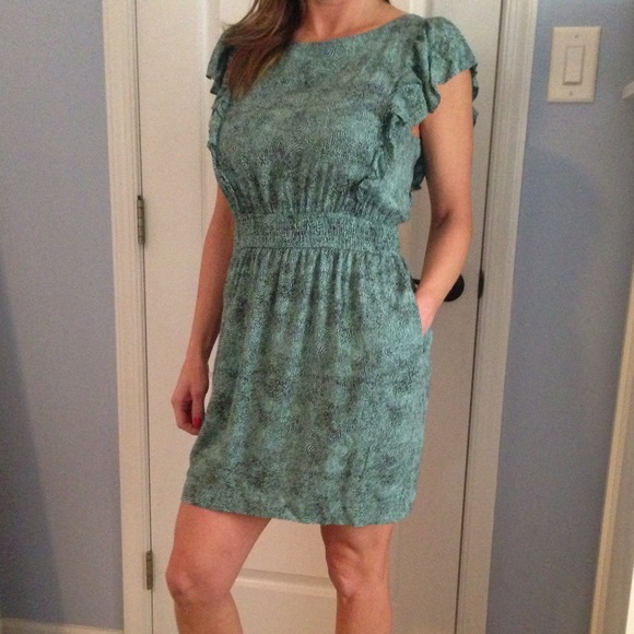 *BCBGeneration Mint Green Flutter Sleeve Dress* S