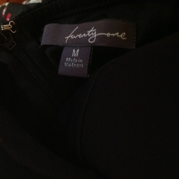 *Reduced* Sun/cocktail dress! Fun fall print! - Picture 4 of 4