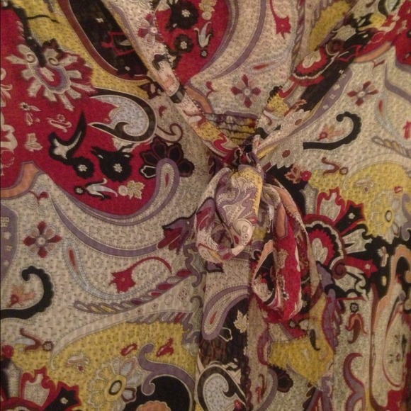 Silk patterned DVF blouse - Picture 2 of 4