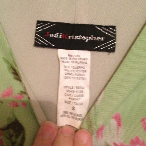 💫REDUCED💫Cute spring dress! - Picture 2 of 2