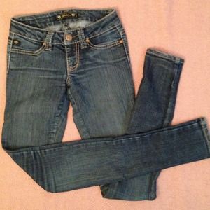 Dark Wash Skinnies!