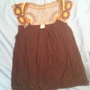 Brown bubble top with crocheted detail