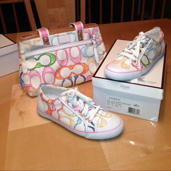 Authentic coach purse and sneakers size 7