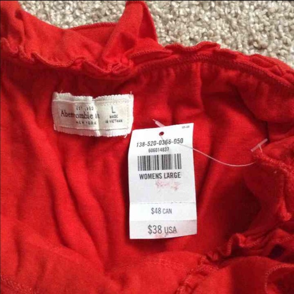 👚A&F Ruffle Top👚 - Picture 3 of 3