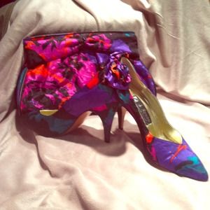 Vintage heels & matching handbag👛👠