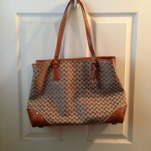 💢REDUCED💢 Liz Claiborne large purse