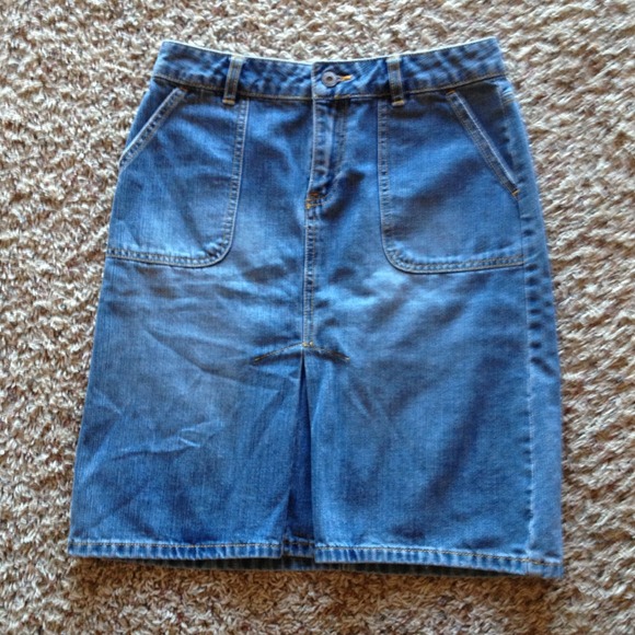 Old Navy denim skirt