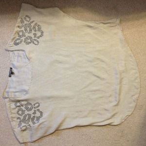 Reduced!! ⬇⬇⬇express embellished shoulder top