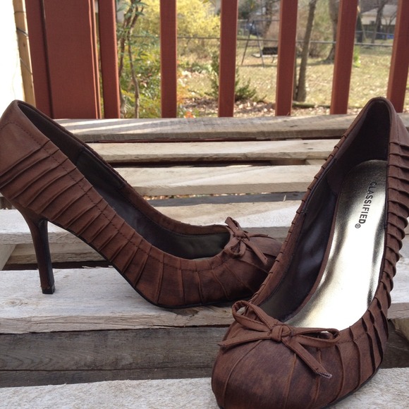 Classified size 10 brown heels. Satin and so cute.