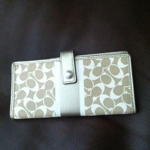 Coach wallet