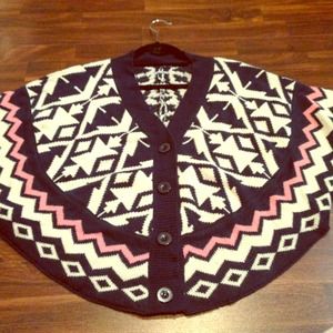 SOLD‼️‼️‼️‼️‼️Tribal poncho sweater