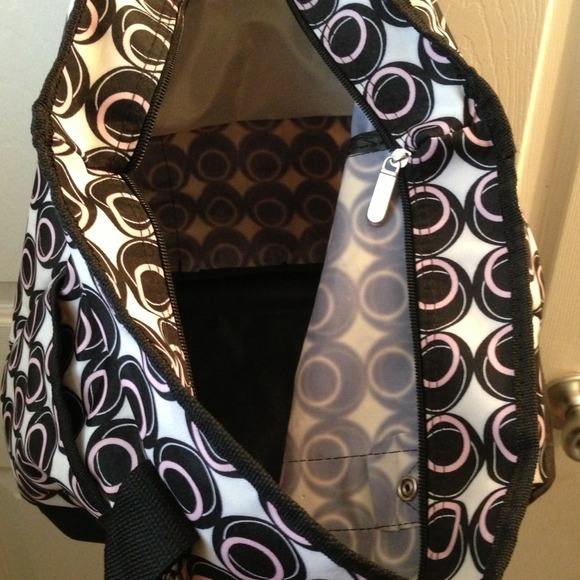❌BUNDLED❌❌Weekender tote - Picture 2 of 3