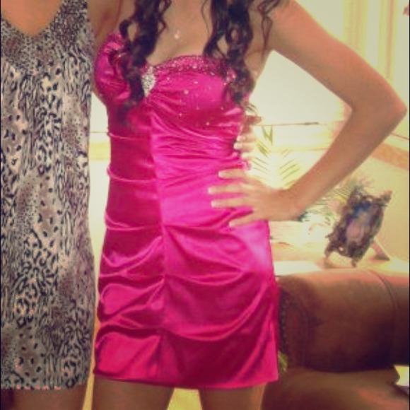 Hot pink cocktail dress - Picture 1 of 3