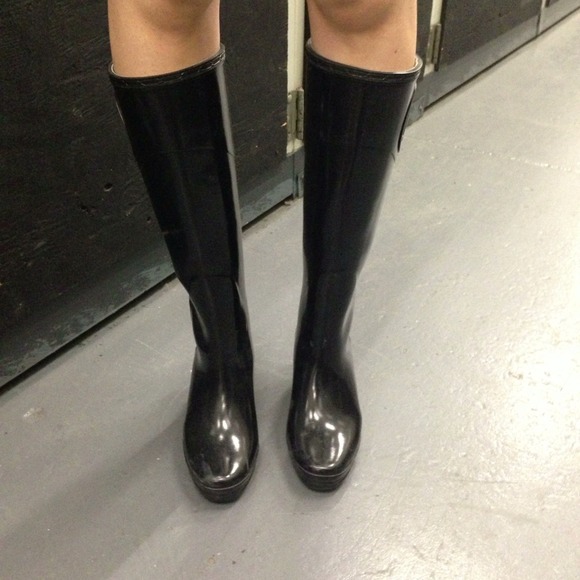*REDUCED* Hunter wedge rainboots
