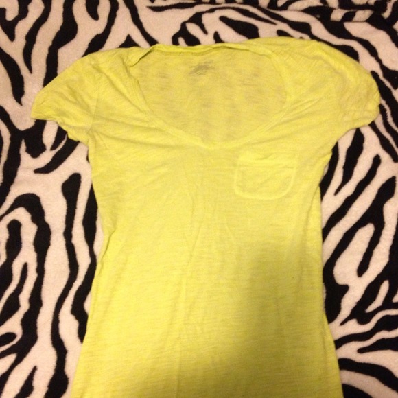 🚫🚫🚫sold🚫🚫🚫Victoria's Secret pocket tee