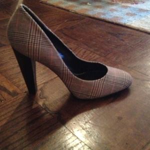 Nicole miller 8.5 pump