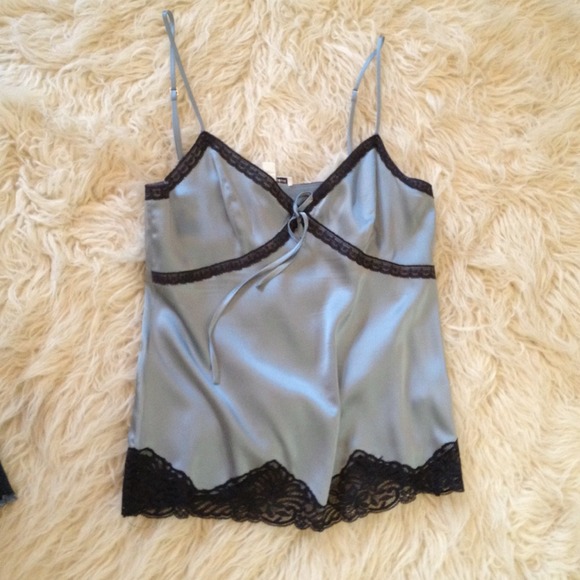 Oh Blue Silk... - Picture 1 of 4