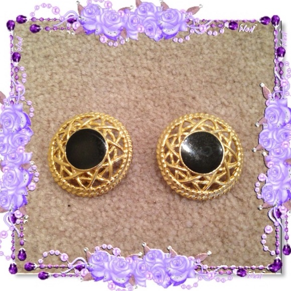 Antique-like Clip-On Earrings